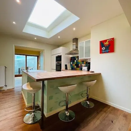 The Perfect Getaway In The Heart Of The Apartment *
